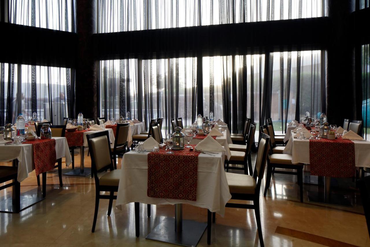 Holiday Inn Riyadh Izdihar By Ihg Extérieur photo