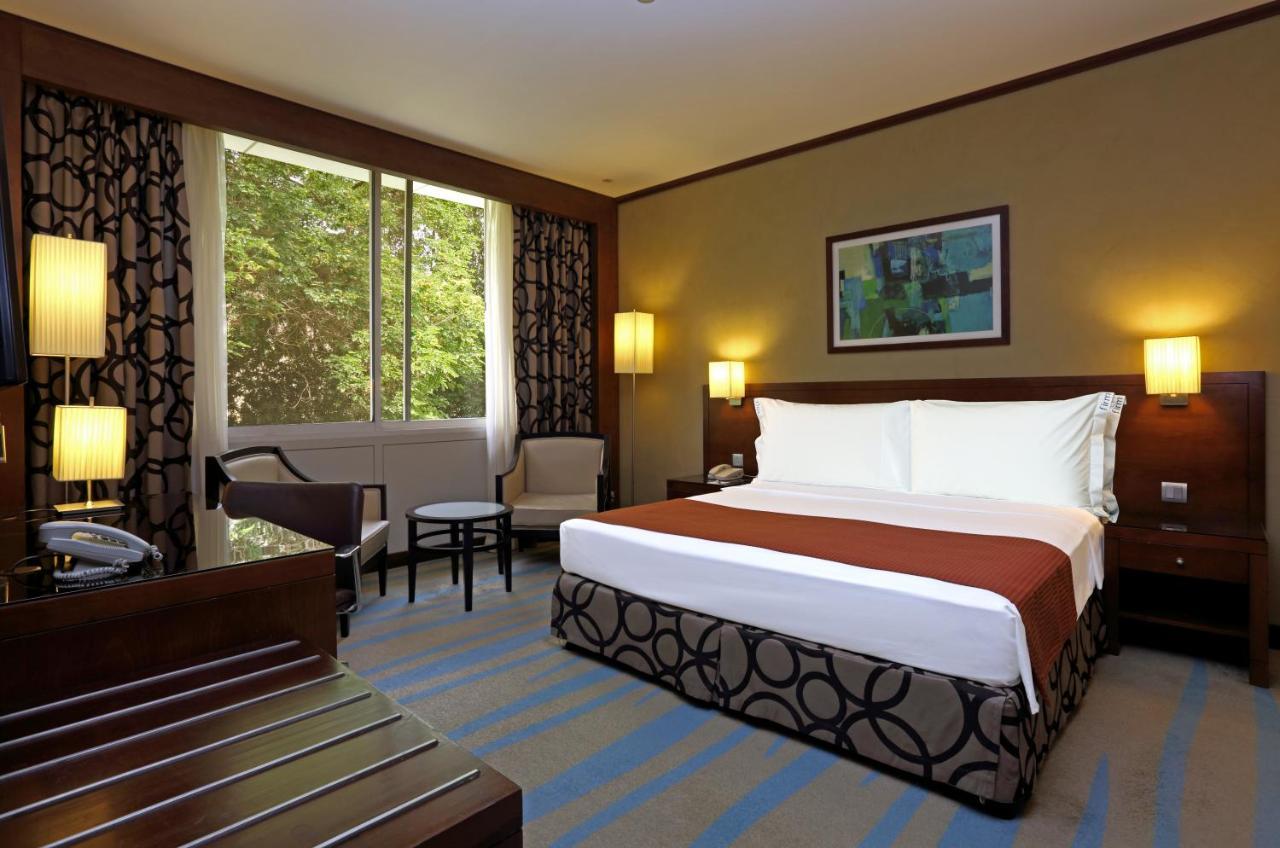 Holiday Inn Riyadh Izdihar By Ihg Extérieur photo