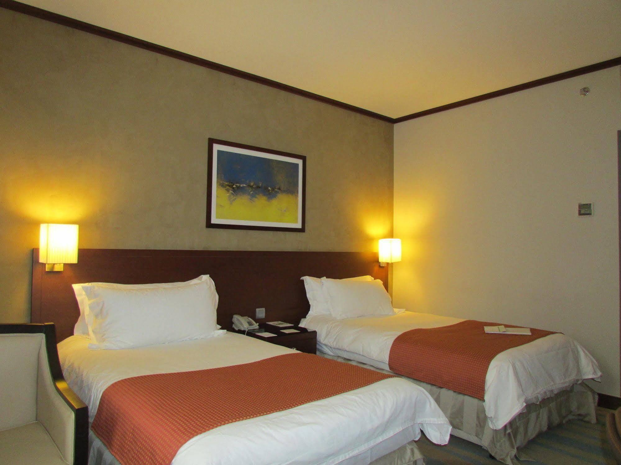 Holiday Inn Riyadh Izdihar By Ihg Extérieur photo