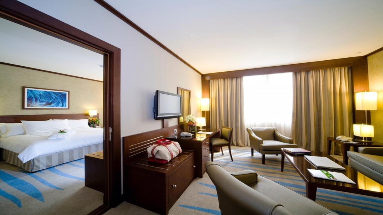 Holiday Inn Riyadh Izdihar By Ihg Extérieur photo